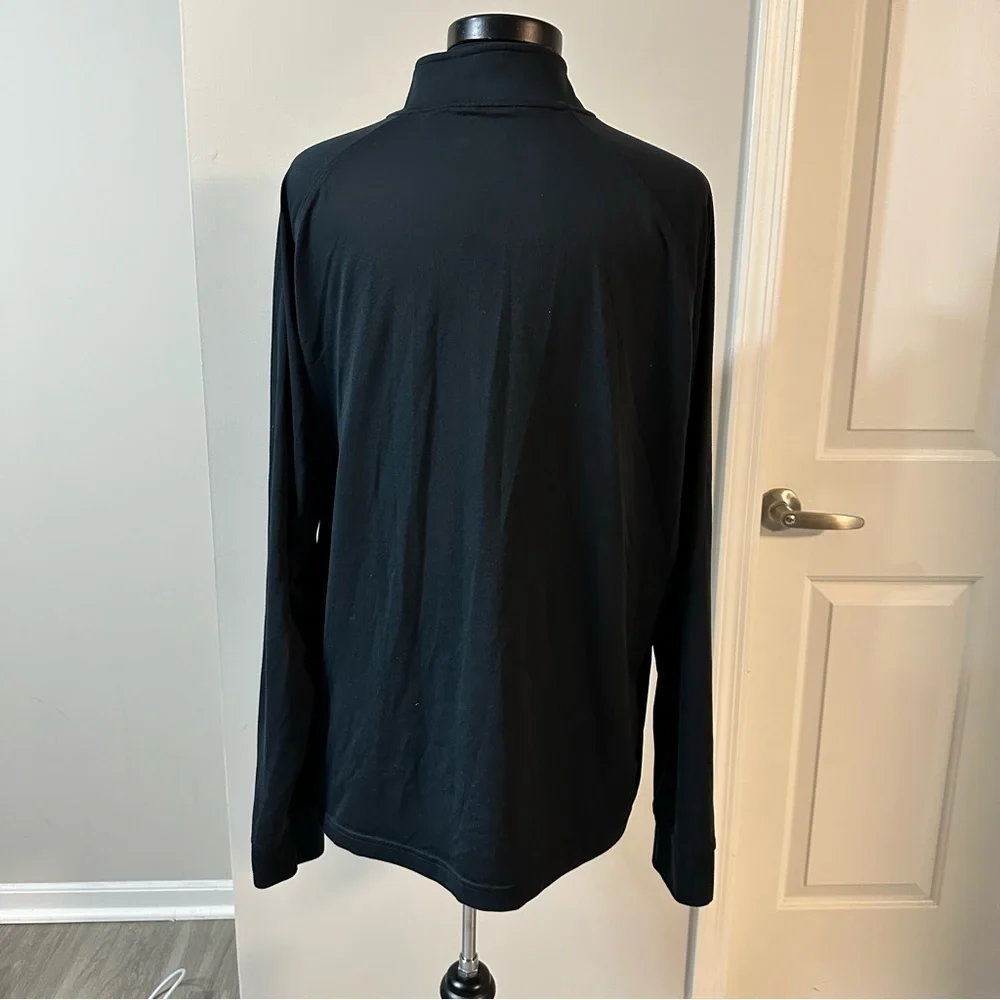 Under Armour Mens Black Pullover Sweater in size XL